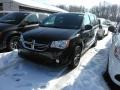 2017 Black Onyx Dodge Grand Caravan SXT  photo #1