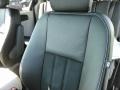 Granite - Grand Caravan SXT Photo No. 4