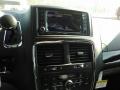 Granite - Grand Caravan SXT Photo No. 9