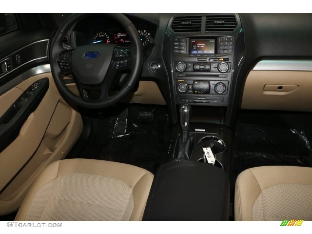 2017 Explorer XLT 4WD - Blue Jeans / Medium Light Camel photo #2