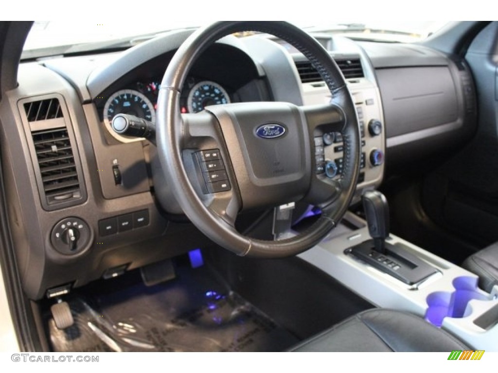 2010 Escape XLT - Gold Leaf Metallic / Charcoal Black photo #13