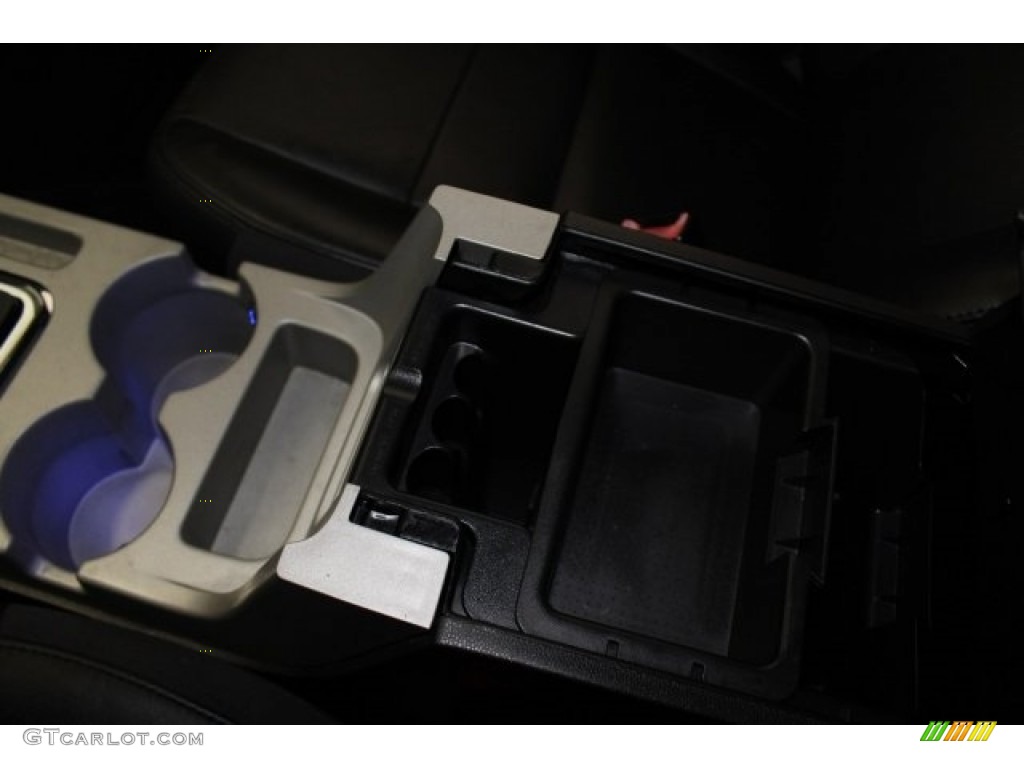 2010 Escape XLT - Gold Leaf Metallic / Charcoal Black photo #23