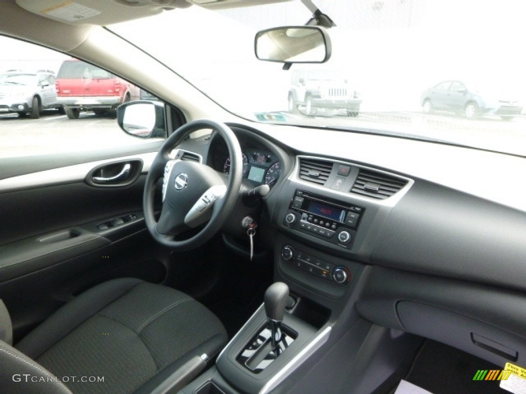 2017 Nissan Sentra S Charcoal Dashboard Photo #118540161