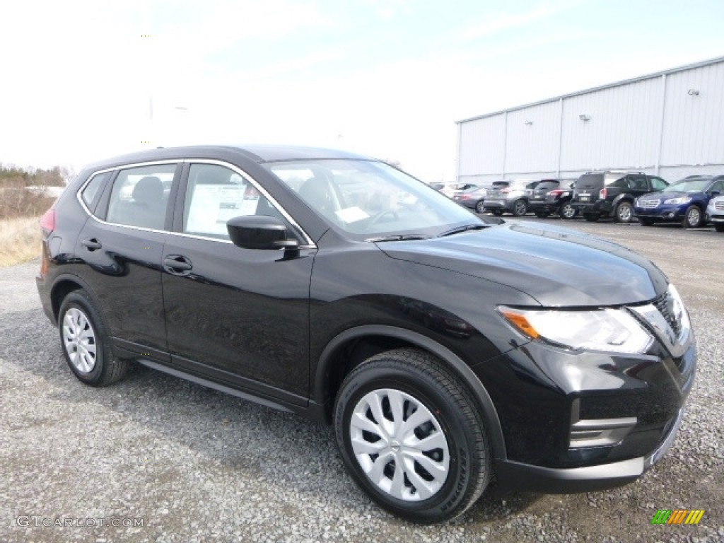 2017 Rogue S AWD - Magnetic Black / Charcoal photo #1