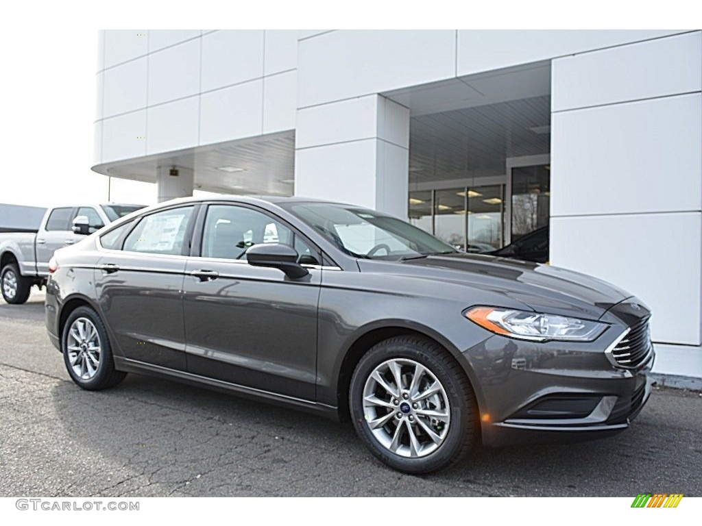 Magnetic 2017 Ford Fusion SE Exterior Photo #118540794