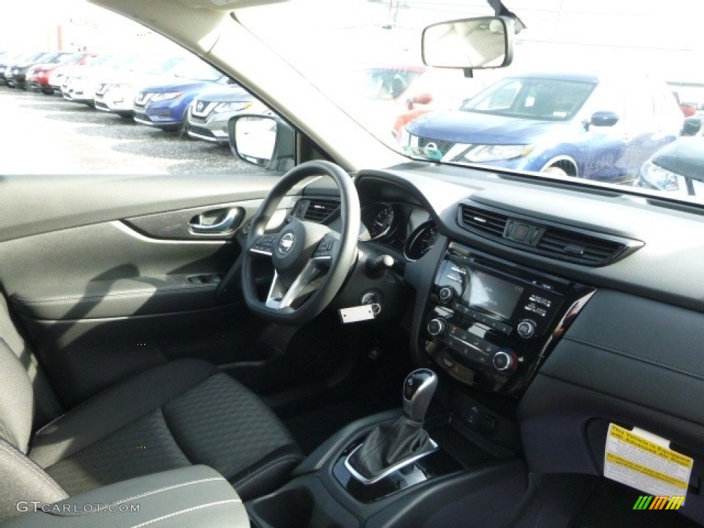 2017 Rogue S AWD - Brilliant Silver / Charcoal photo #4