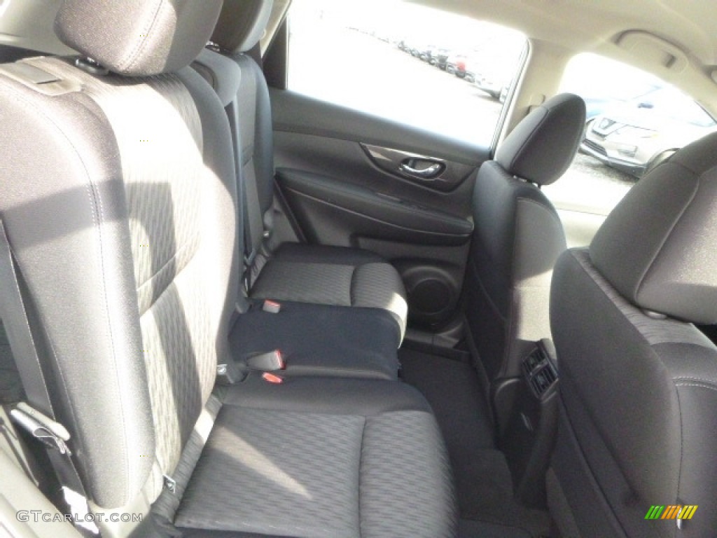 2017 Rogue S AWD - Brilliant Silver / Charcoal photo #5