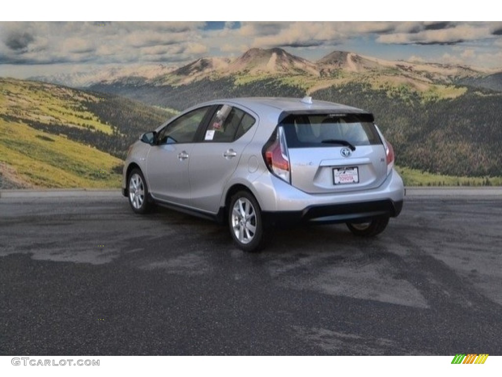 2017 Prius c Four - Classic Silver Metallic / Blue/Black photo #3