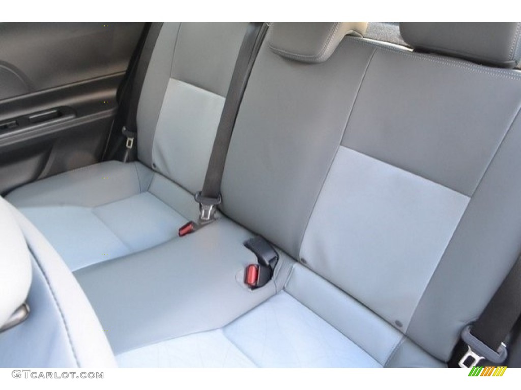 2017 Prius c Four - Classic Silver Metallic / Blue/Black photo #7