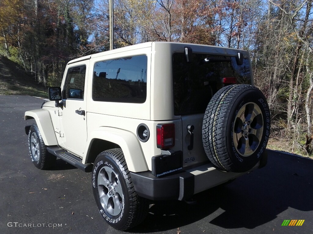 2017 Wrangler Sahara 4x4 - Gobi / Black/Dark Saddle photo #8