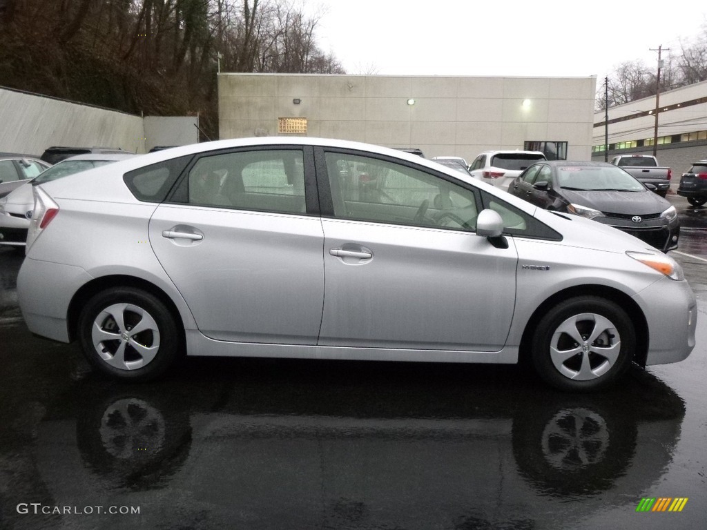 2012 Prius 3rd Gen Three Hybrid - Classic Silver Metallic / Misty Gray photo #2