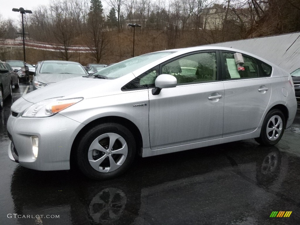 2012 Prius 3rd Gen Three Hybrid - Classic Silver Metallic / Misty Gray photo #3