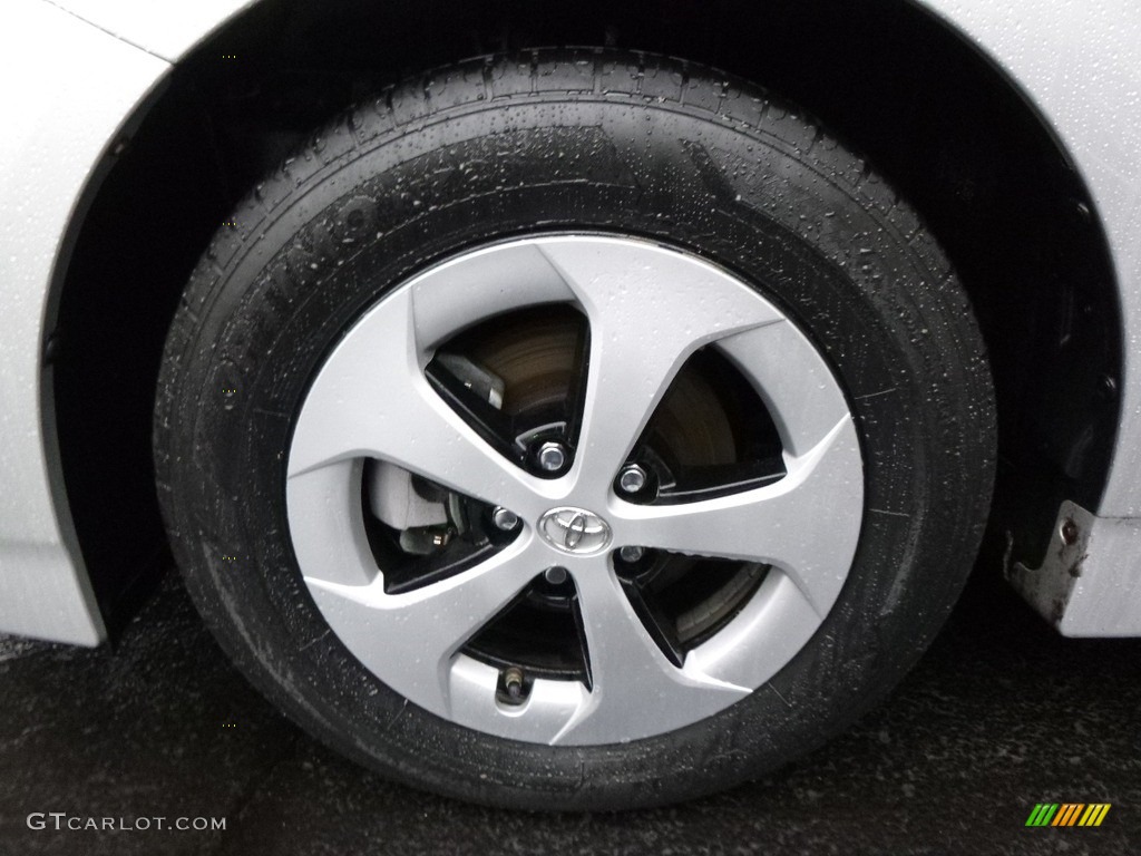 2012 Prius 3rd Gen Three Hybrid - Classic Silver Metallic / Misty Gray photo #15