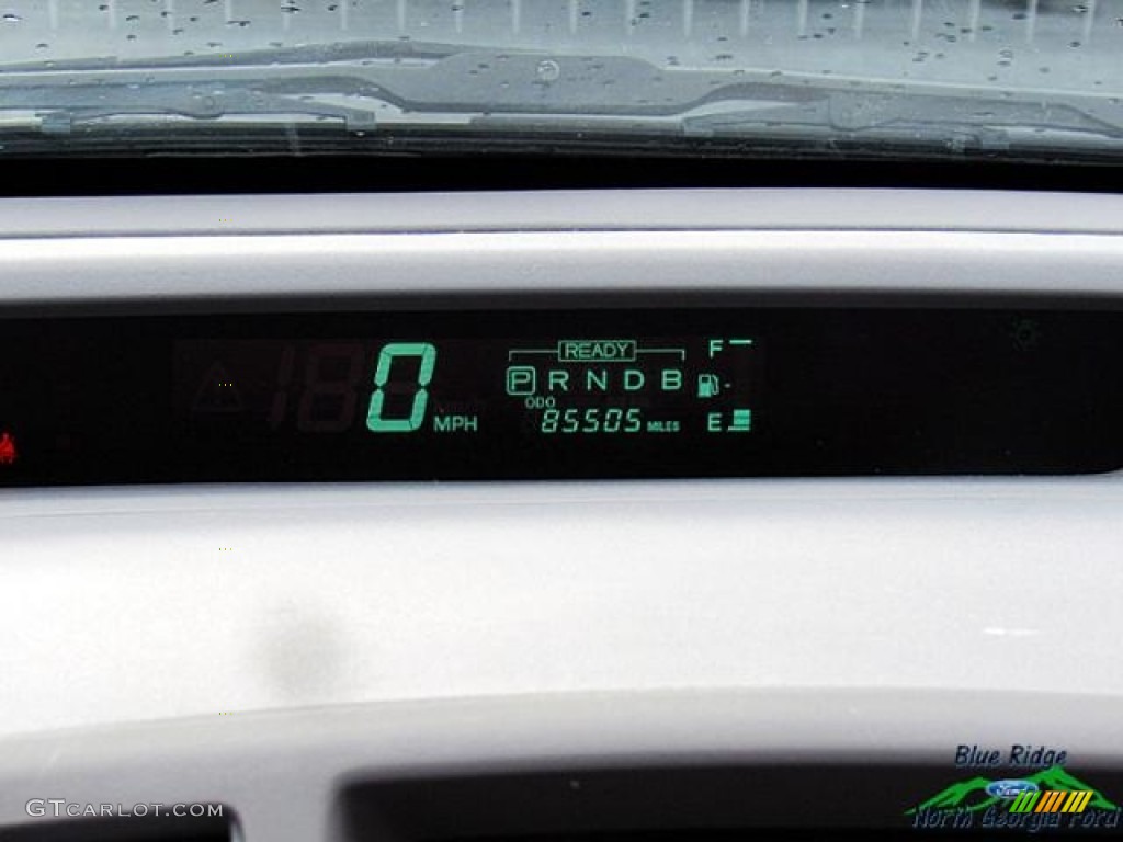 2001 Prius Hybrid - Silver Strata Metallic / Gray photo #17