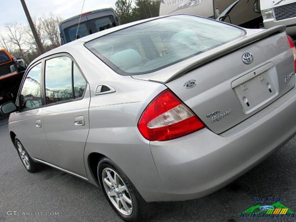 2001 Prius Hybrid - Silver Strata Metallic / Gray photo #30