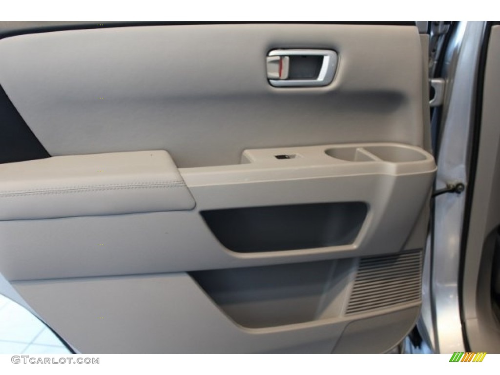 2014 Pilot EX-L - Alabaster Silver Metallic / Gray photo #26
