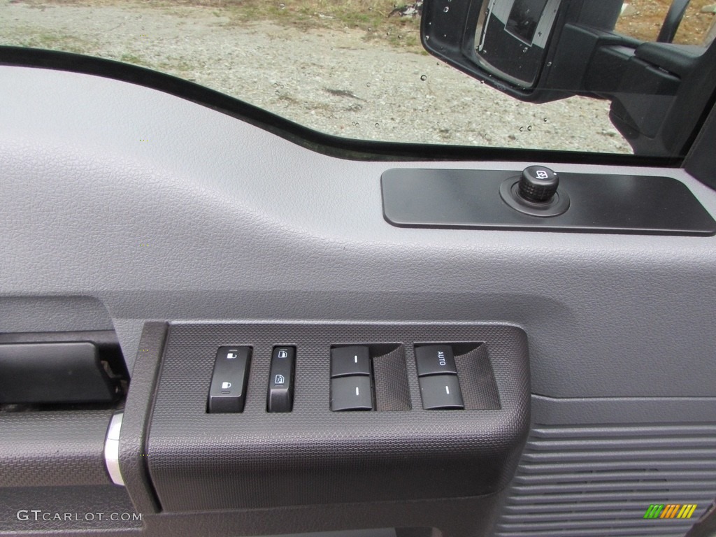 2012 F250 Super Duty XL Crew Cab 4x4 - Ingot Silver Metallic / Steel photo #30