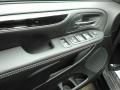 2017 Black Onyx Dodge Grand Caravan SE  photo #4