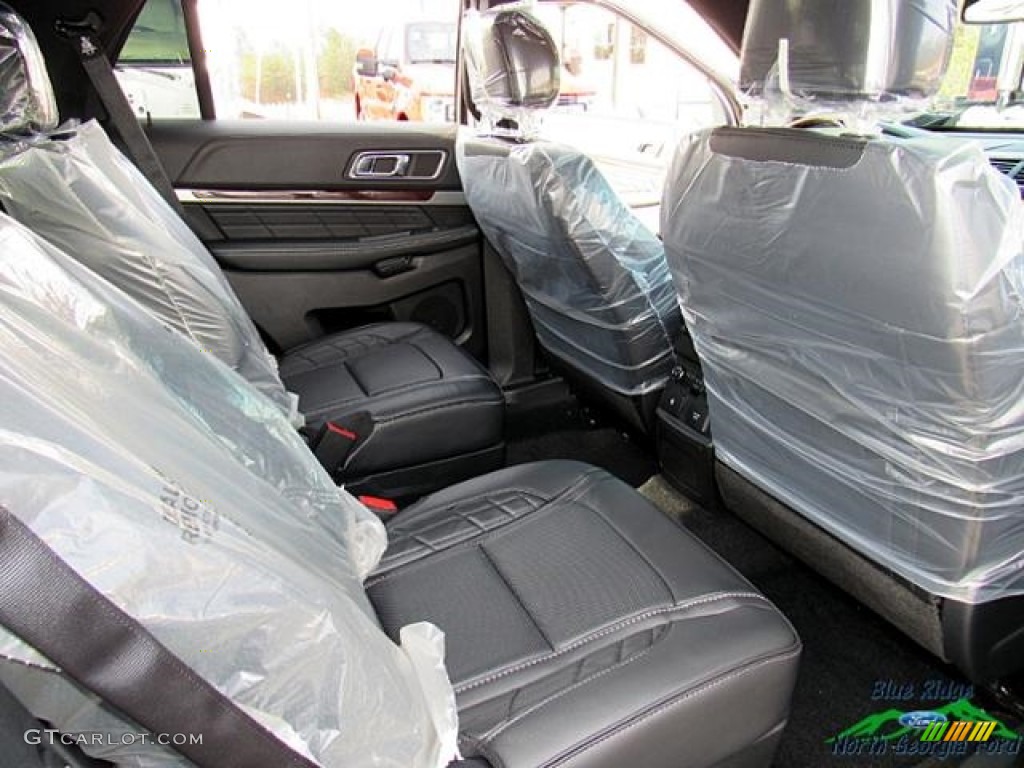 2017 Explorer Platinum 4WD - Shadow Black / Ebony Black photo #33