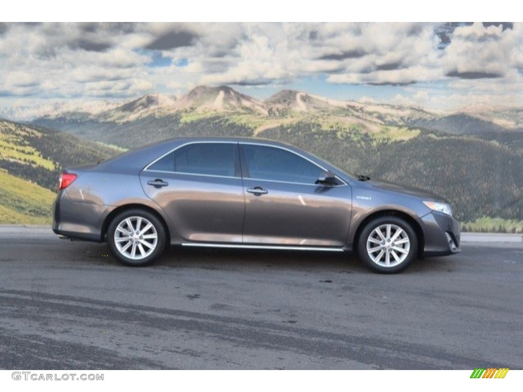2013 Camry Hybrid XLE - Magnetic Gray Metallic / Light Gray photo #2