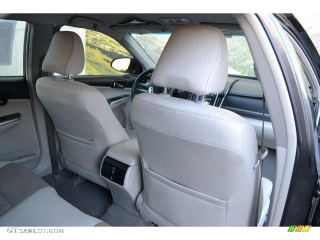 2013 Camry Hybrid XLE - Magnetic Gray Metallic / Light Gray photo #18