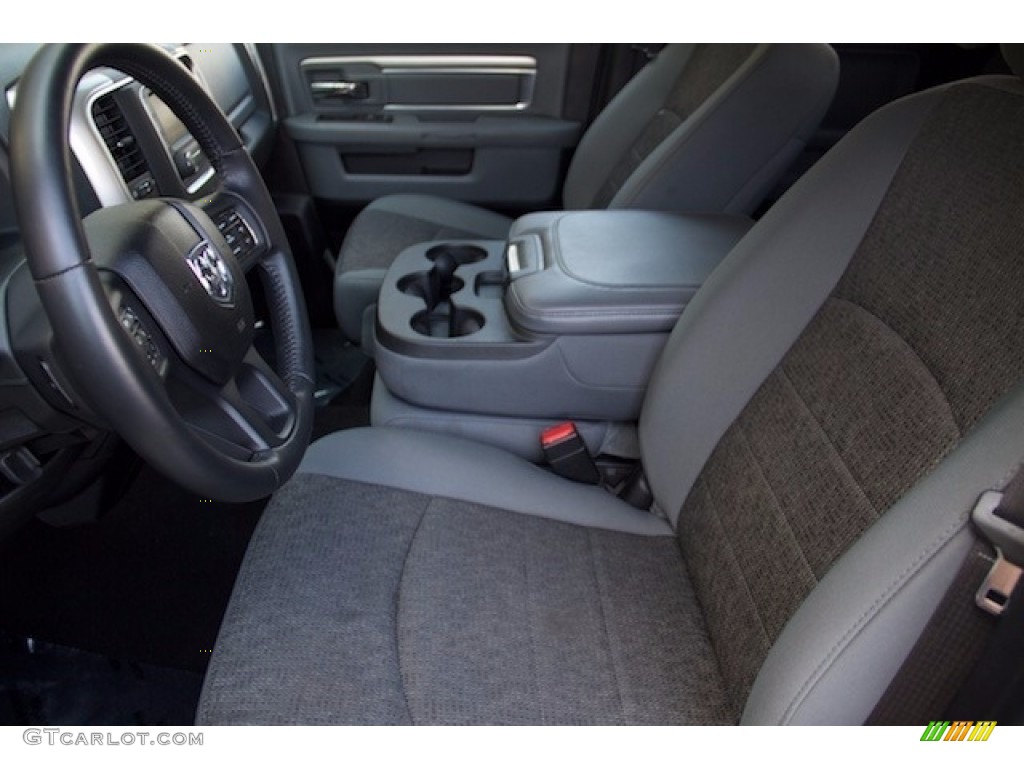 2015 1500 Big Horn Quad Cab - Bright White / Black/Diesel Gray photo #3