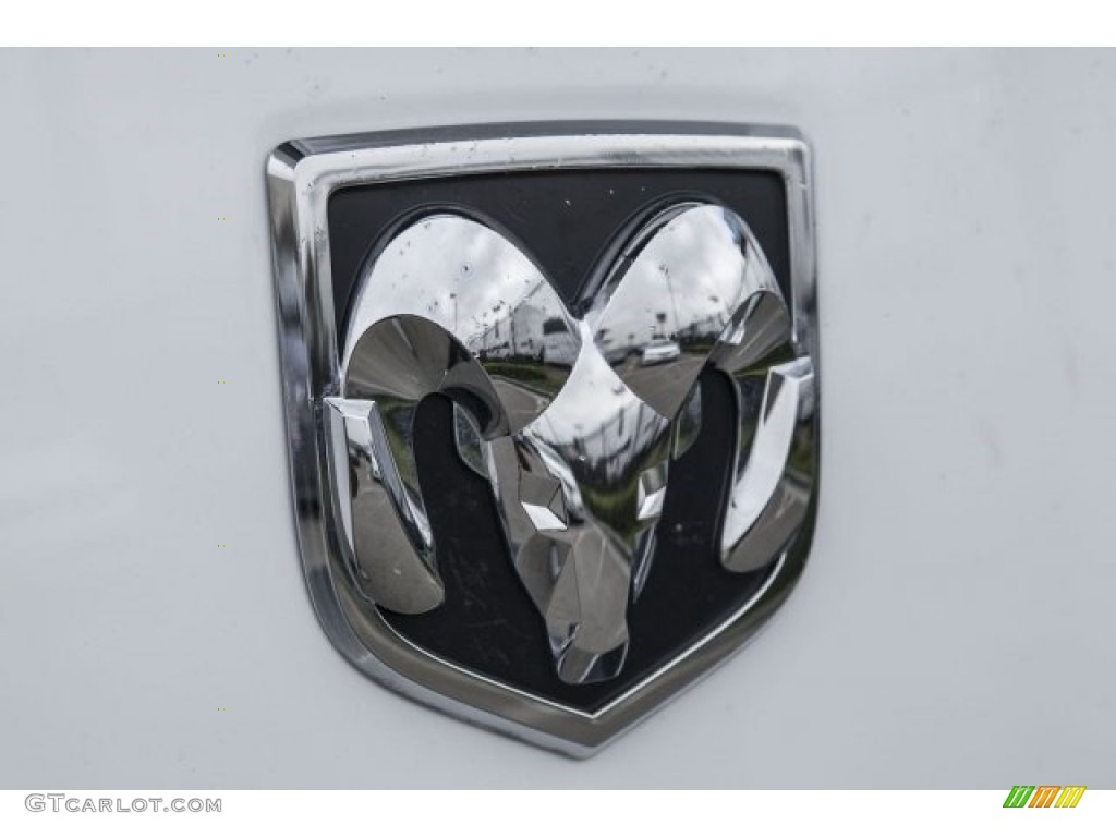 2015 1500 Big Horn Quad Cab - Bright White / Black/Diesel Gray photo #34