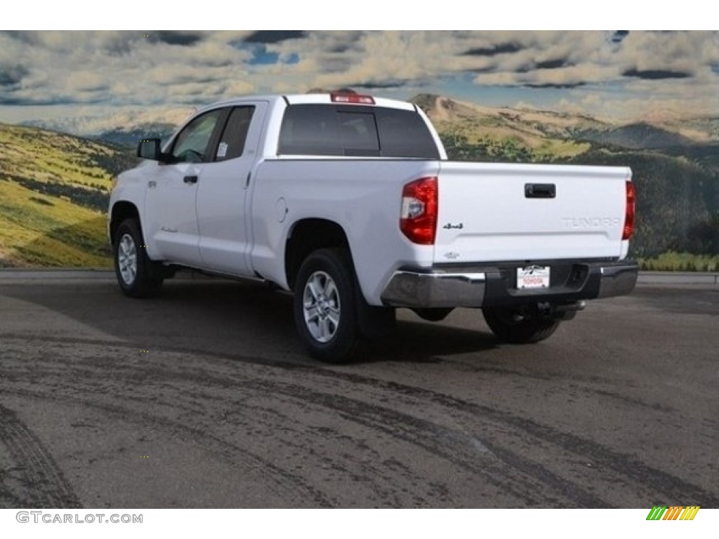 2017 Tundra SR5 Double Cab 4x4 - Super White / Black photo #3