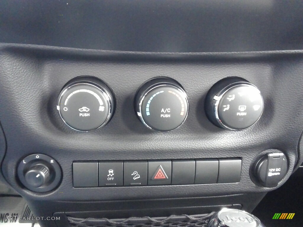 2017 Wrangler Sport 4x4 - Black / Black photo #18