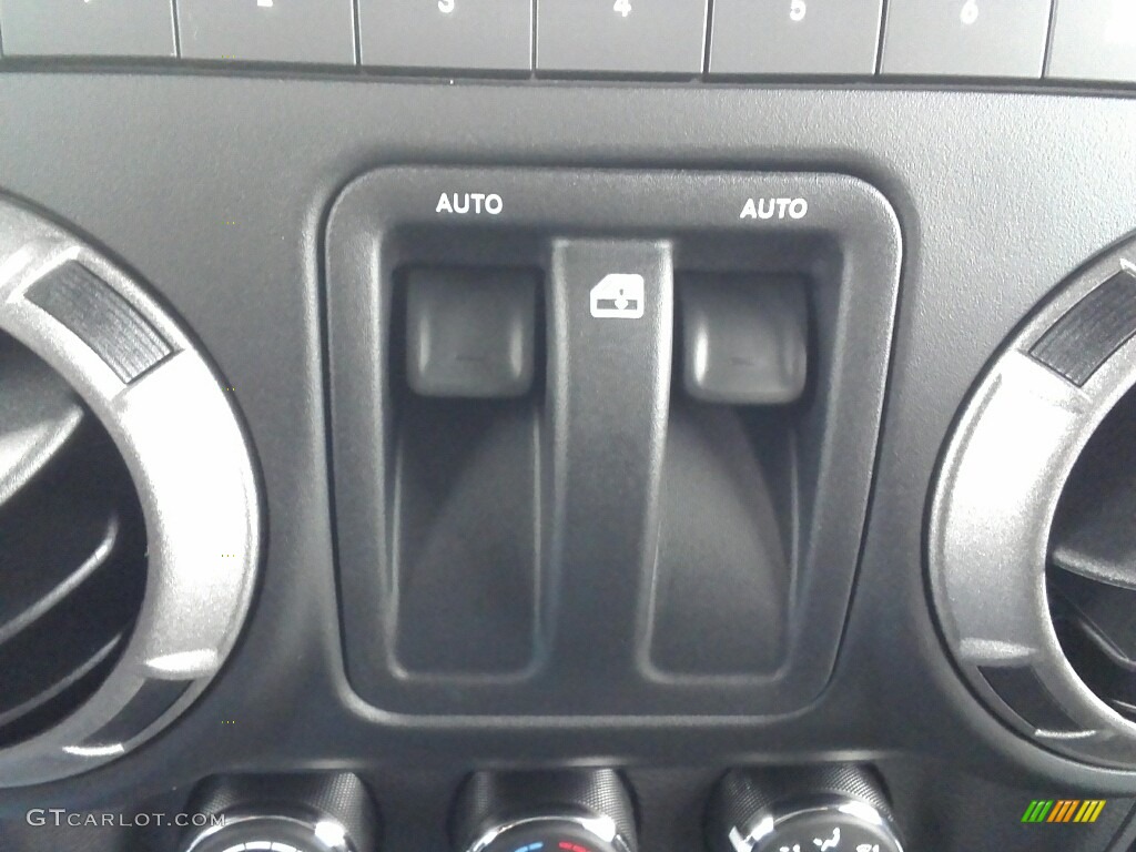 2017 Wrangler Sport 4x4 - Black / Black photo #19