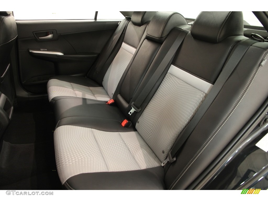 2014 Camry SE - Cosmic Gray Metallic / Black/Ash photo #15
