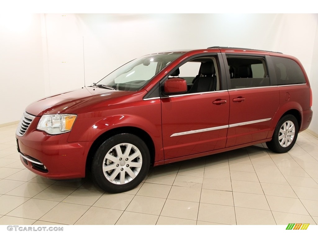 2016 Town & Country Touring - Deep Cherry Red Crystal Pearl / Black/Light Graystone photo #3