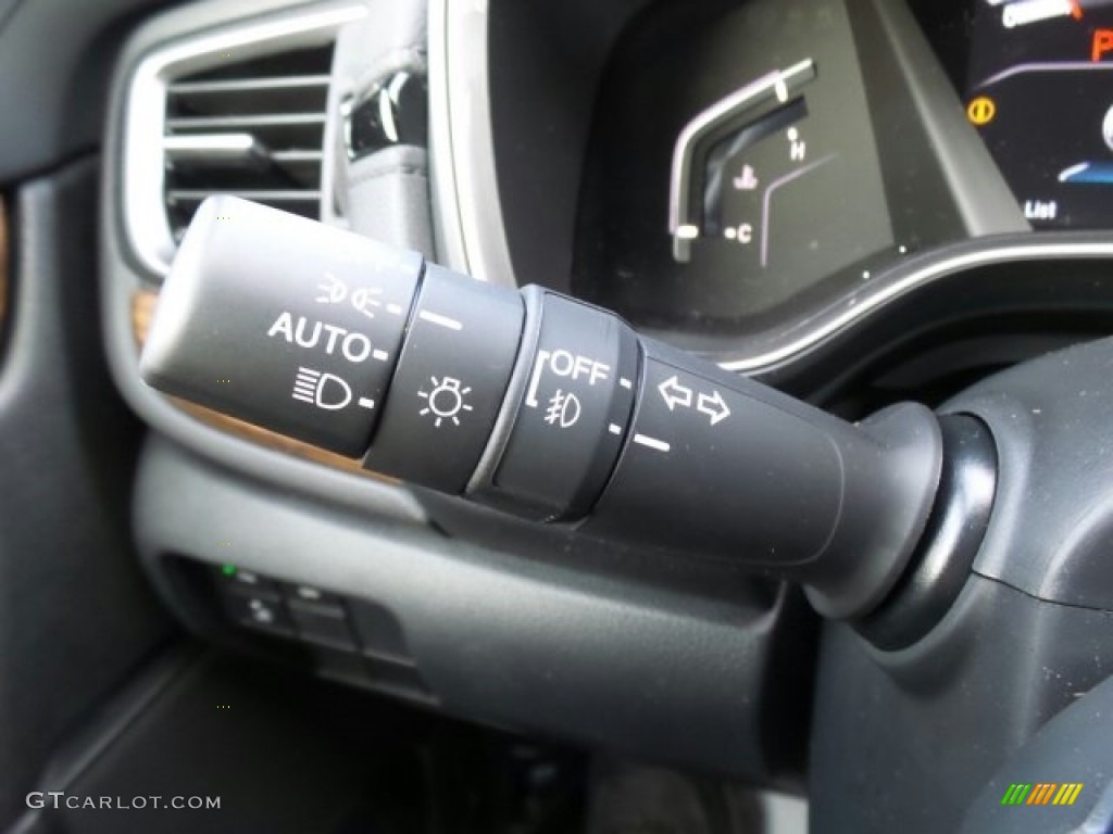 2017 Honda CR-V EX AWD Controls Photo #118603397