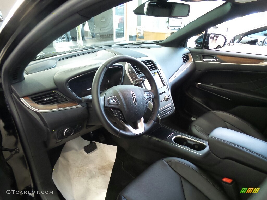 Ebony Interior 2017 Lincoln MKC Reserve AWD Photo #118605431