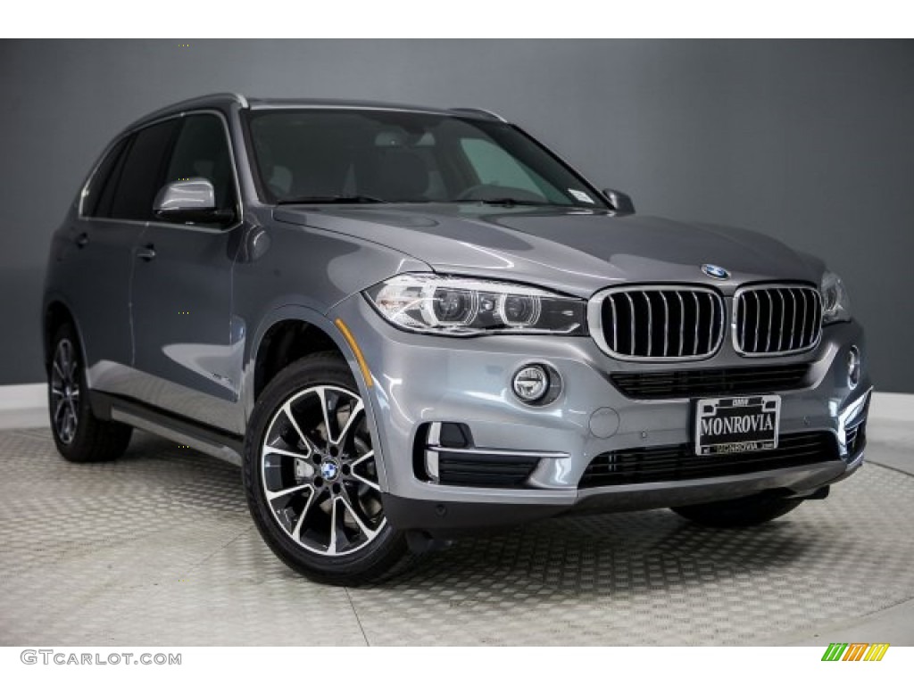 Space Gray Metallic 2017 BMW X5 xDrive40e iPerformance Exterior Photo #118611071