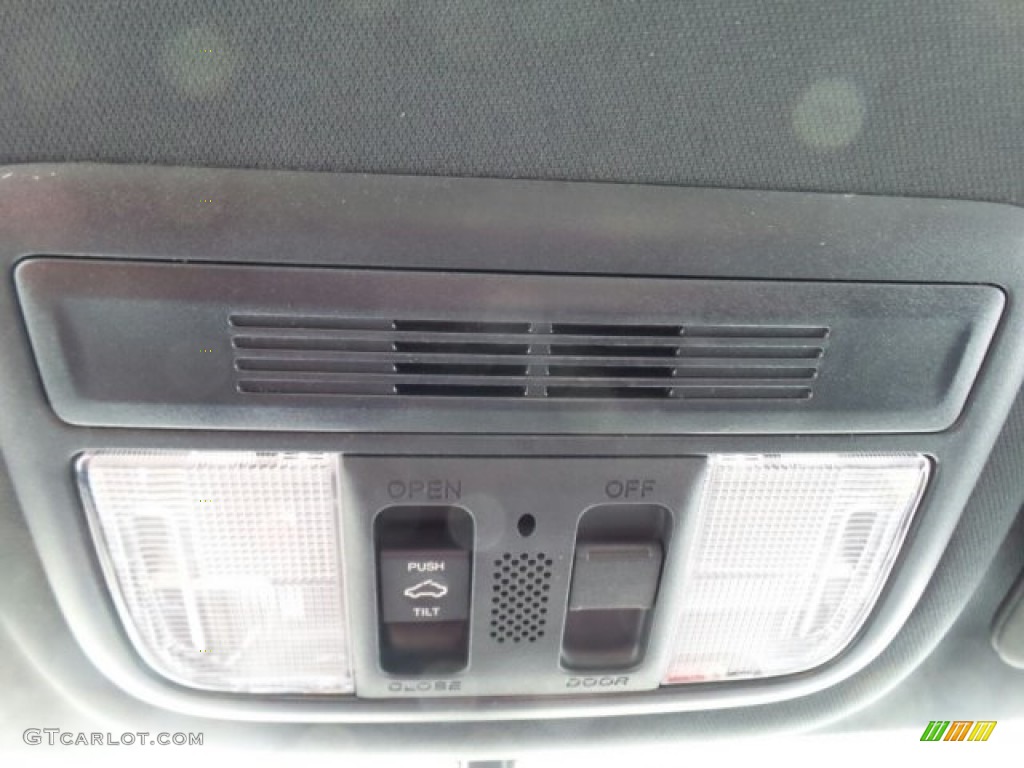 2017 Civic EX-L Coupe - Taffeta White / Black photo #32