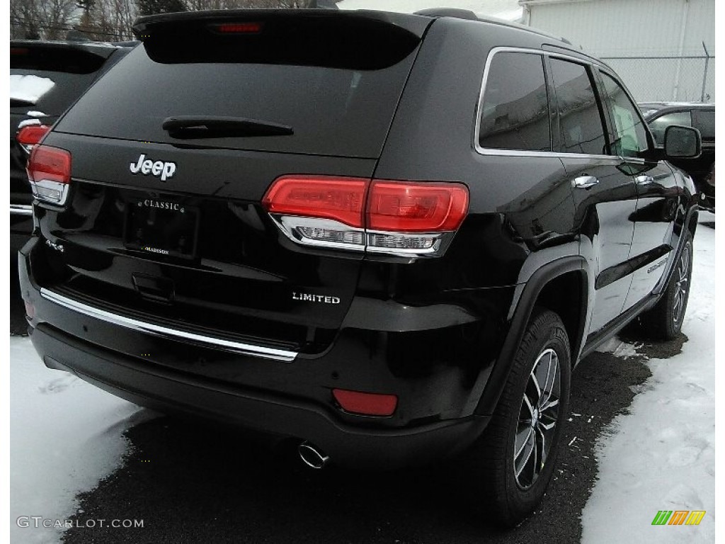 2017 Grand Cherokee Limited 4x4 - Diamond Black Crystal Pearl / Black/Light Frost Beige photo #2