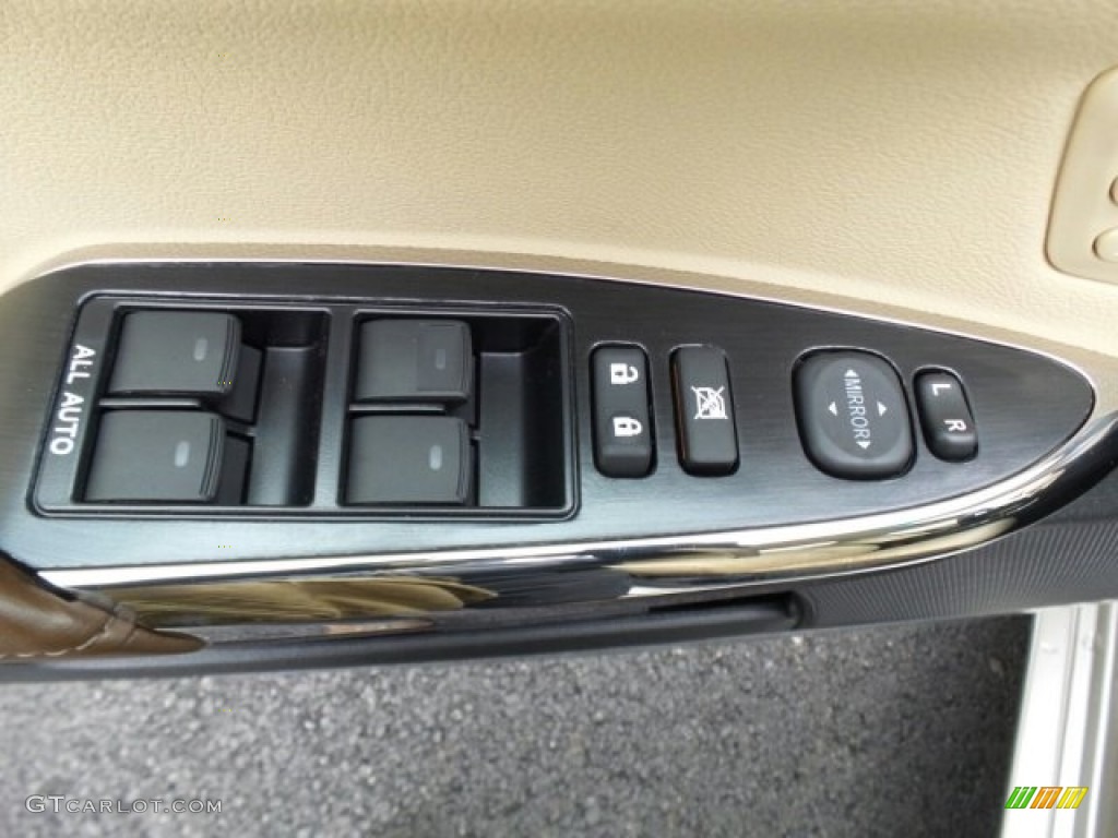 2017 Toyota Avalon Limited Controls Photos