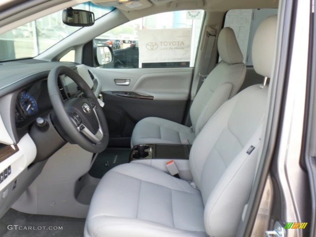Ash Interior 2017 Toyota Sienna XLE AWD Photo #118623476