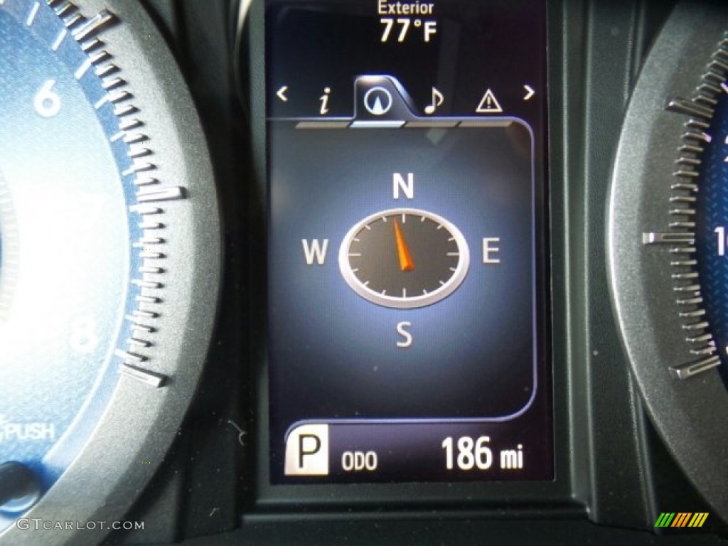 2017 Toyota Sienna XLE AWD Controls Photo #118623725
