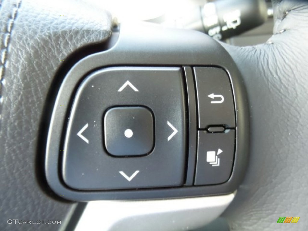 2017 Toyota Sienna XLE AWD Controls Photo #118623839