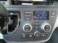 2017 Toyota Sienna XLE AWD Controls
