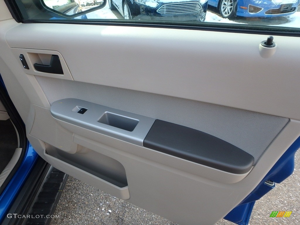 2012 Escape XLT V6 4WD - Blue Flame Metallic / Stone photo #12