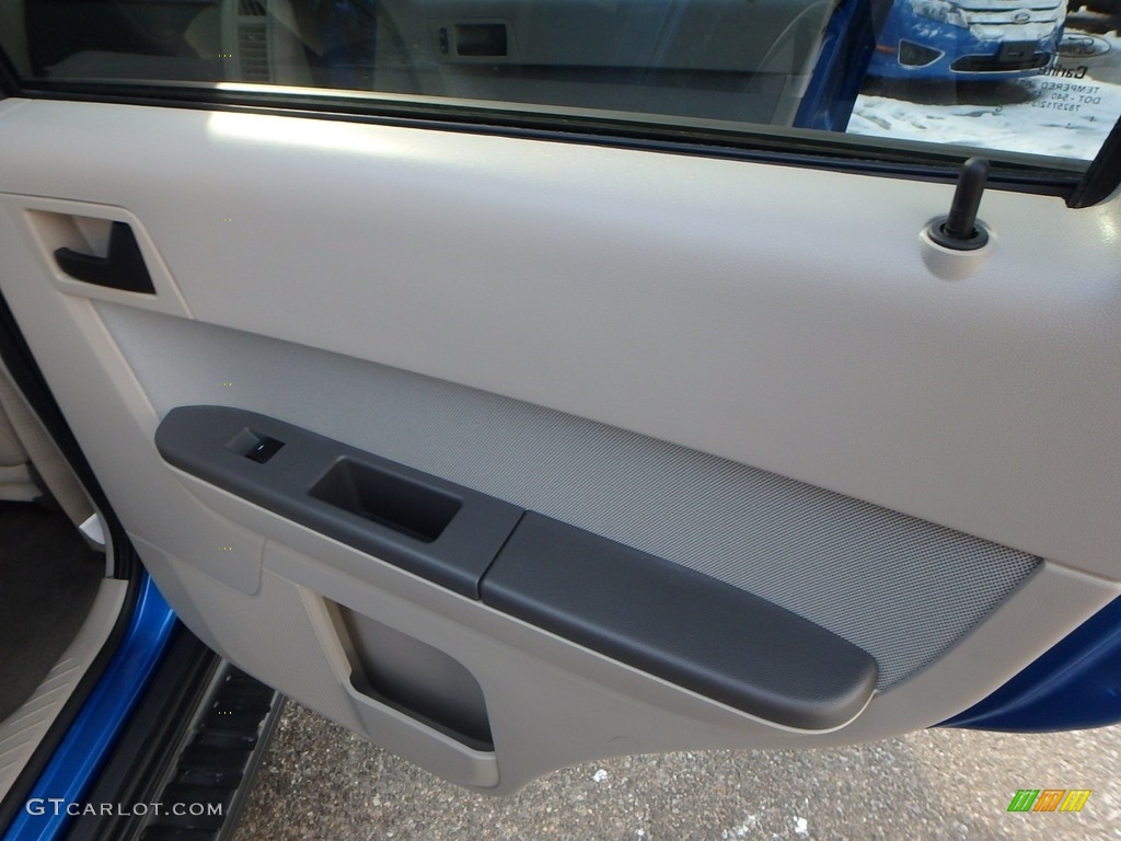 2012 Escape XLT V6 4WD - Blue Flame Metallic / Stone photo #14