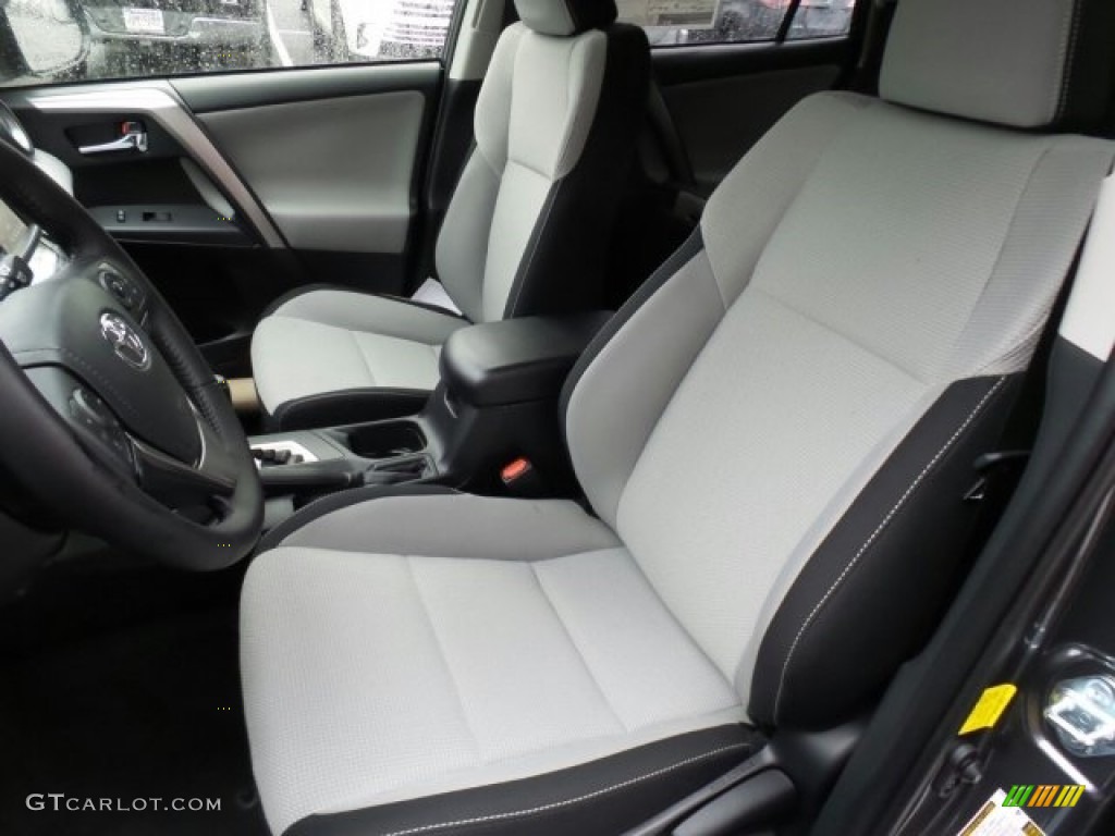 2017 Toyota RAV4 XLE AWD Hybrid Front Seat Photo #118626259