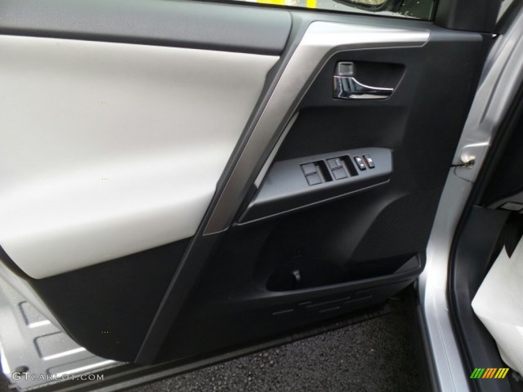 2017 Toyota RAV4 XLE AWD Hybrid Ash Door Panel Photo #118630289