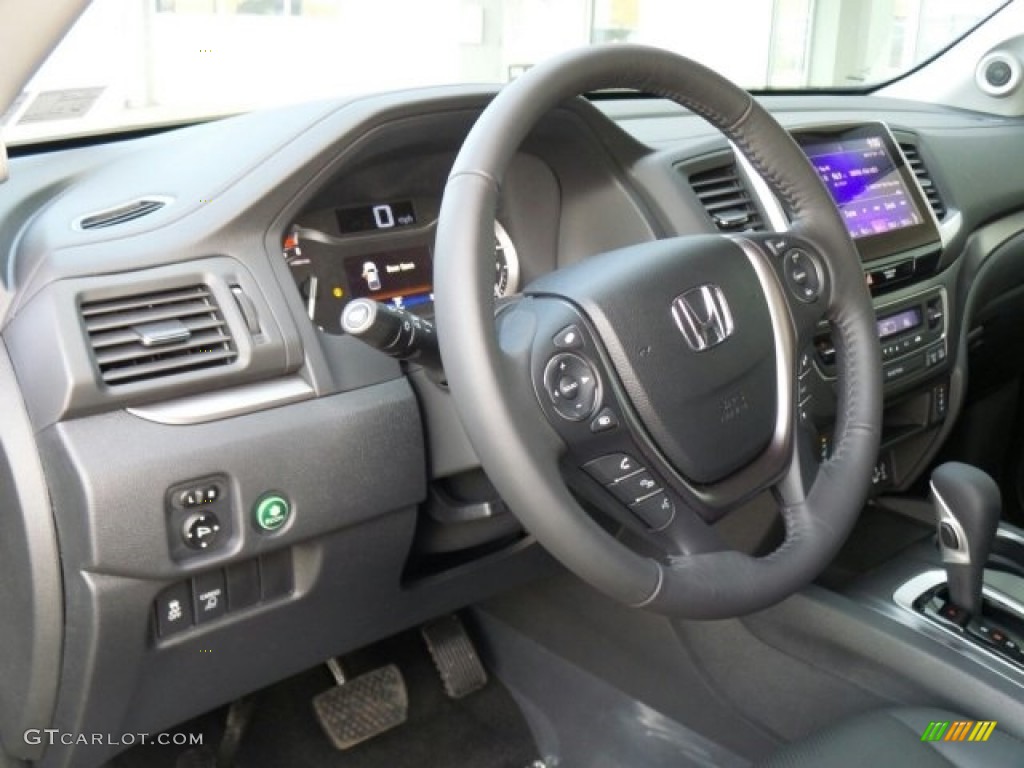 2017 Honda Ridgeline RTL-T AWD Dashboard Photos
