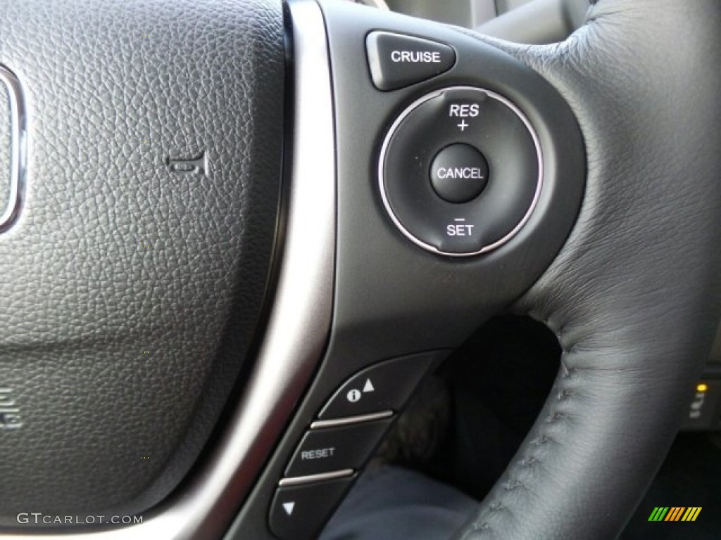 2017 Honda Ridgeline RTL-T AWD Controls Photo #118631423