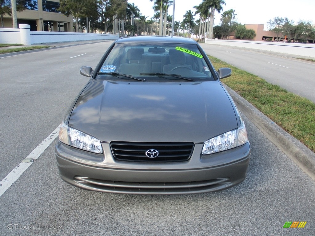 2001 Camry CE - Antique Sage Pearl / Sage photo #8
