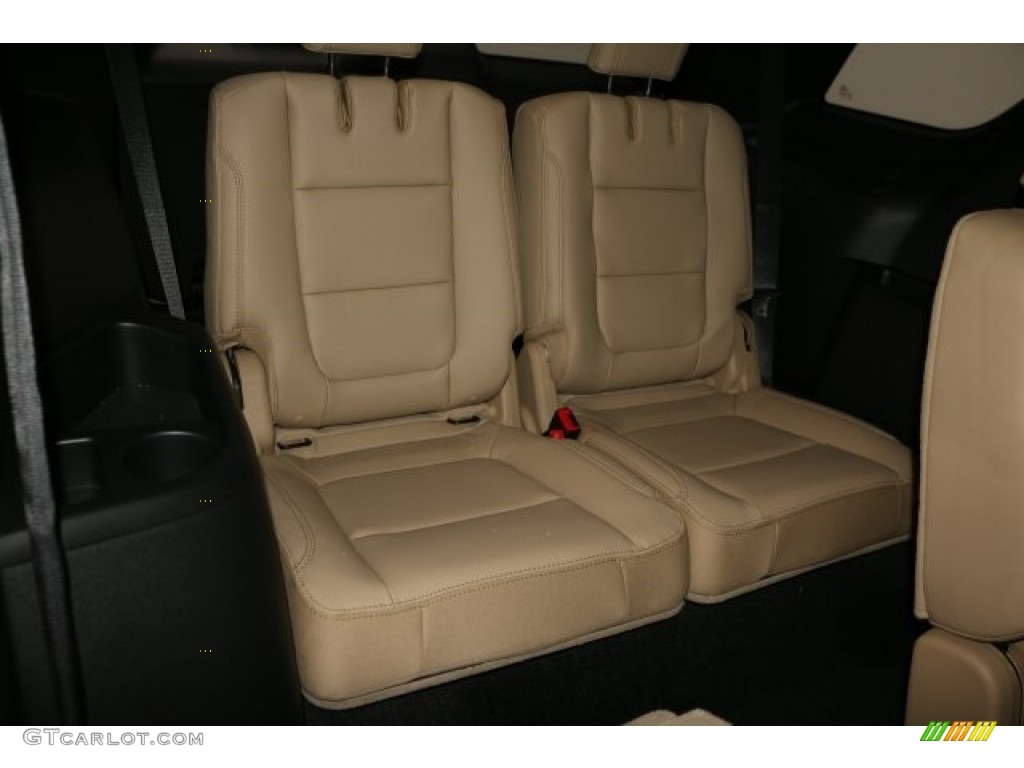 2017 Explorer Limited 4WD - White Gold / Medium Light Camel photo #5